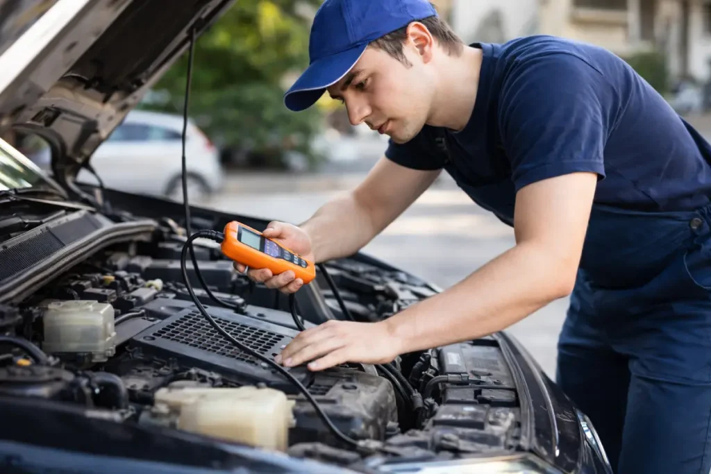 7/24 gezici oto elektrik hizmeti ile araç elektrik arızasına yerinde müdahale eden mobil oto elektrik ustası