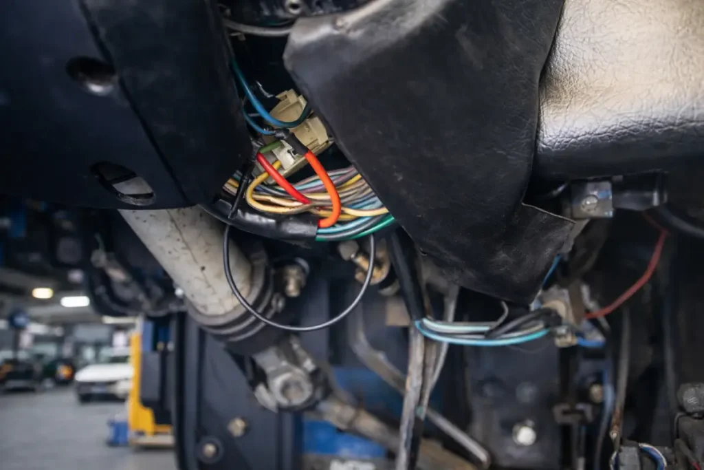 Beylikdüzü 7/24 oto elektrikçi yolda kalan araçlara acil müdahale akü takviye ve arıza tespiti